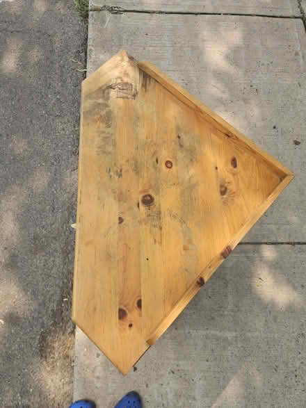 Photo of free Corner TV Stand - CURB ALERT (Leslieville) #4