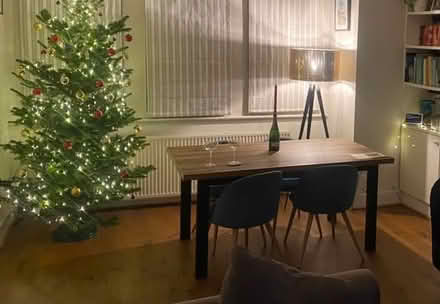 Photo of free extendable table (tooting SW17) #1
