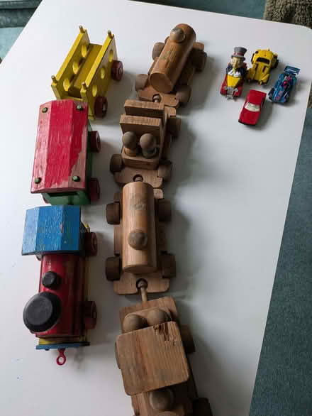 Photo of free Old wooden toy trains (Moseley B13) #1