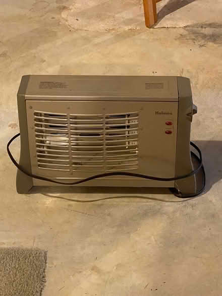 Photo of free Holmes Vintage Space heater (East Centreville) #1