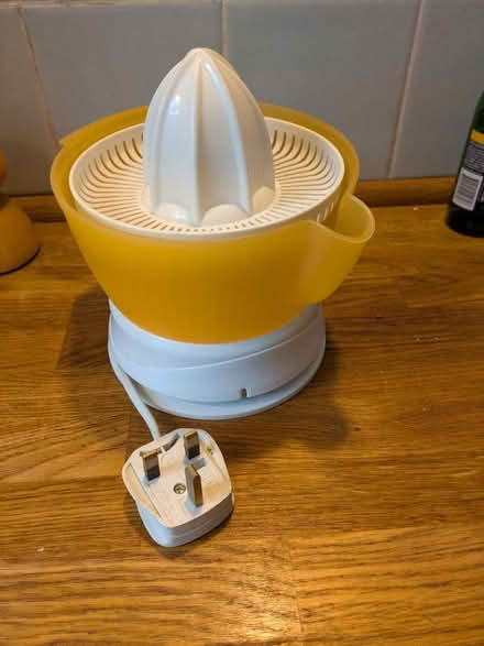 Photo of free Juicer for oranges lemons etc (Higher Hurdsfield SK10) #1