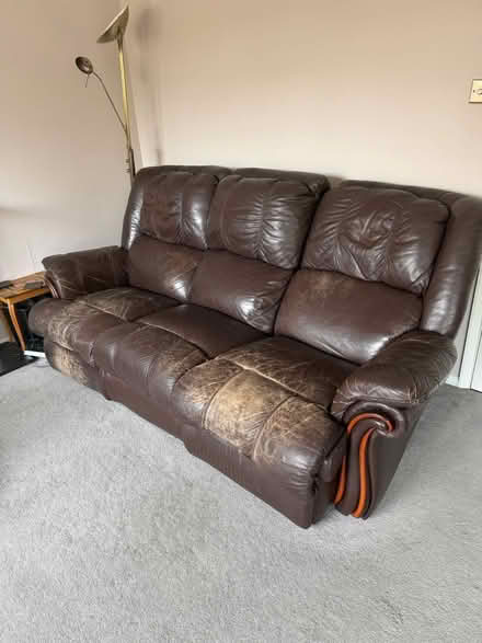 Photo of free Sofas (SG4. Hitchin) #1