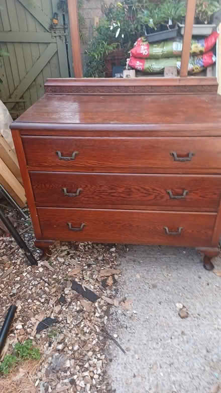 Photo of free Smalll chest of drawers (TA14 6QW stoke sub hamdon) #1