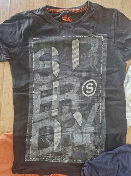 Photo of free 5 tshirts and 1 long sleeved shirt (SE10) #3