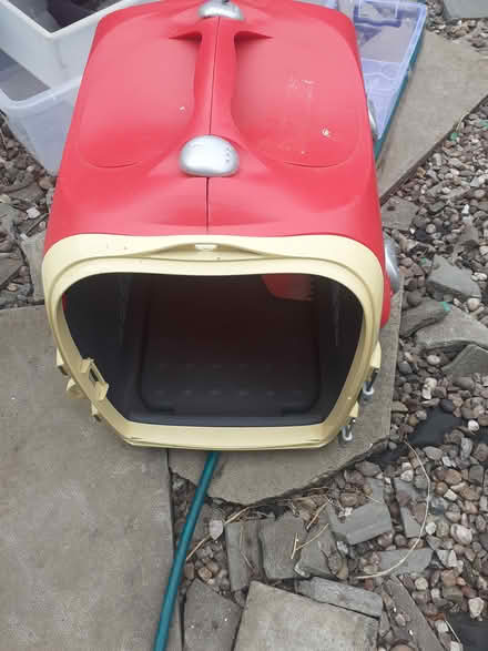 Photo of free pets cage/carrier (Handsworth B21) #1