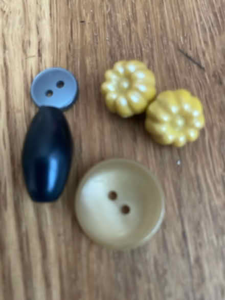 Photo of free Vintage buttons (Wooburn Green, HP10) #2