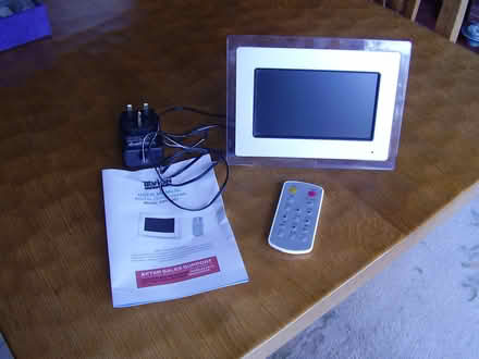 Photo of free Digital photo frame (Beckenham BR3) #1