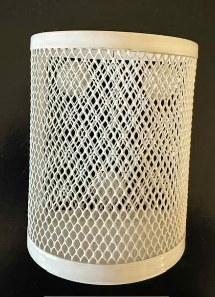 Photo of free Magnetic Marker/Pen Holder (Cupertino - DeAnza and 280) #1