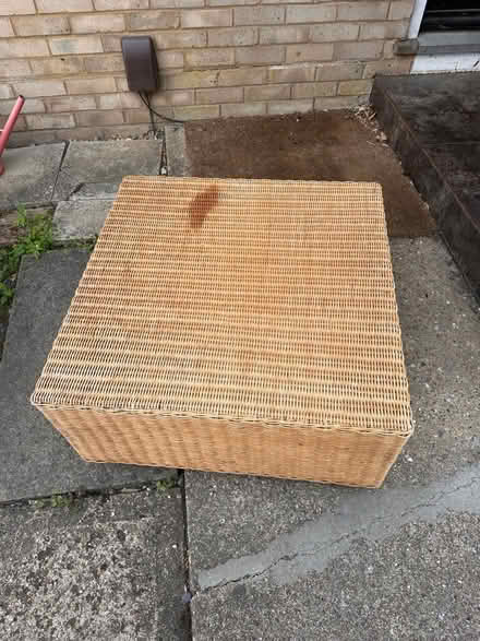 Photo of free Rattan coffee table (How Wood AL2) #1