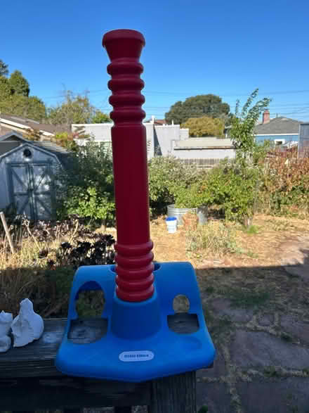 Photo of free T-ball stand (Berkeley) #1