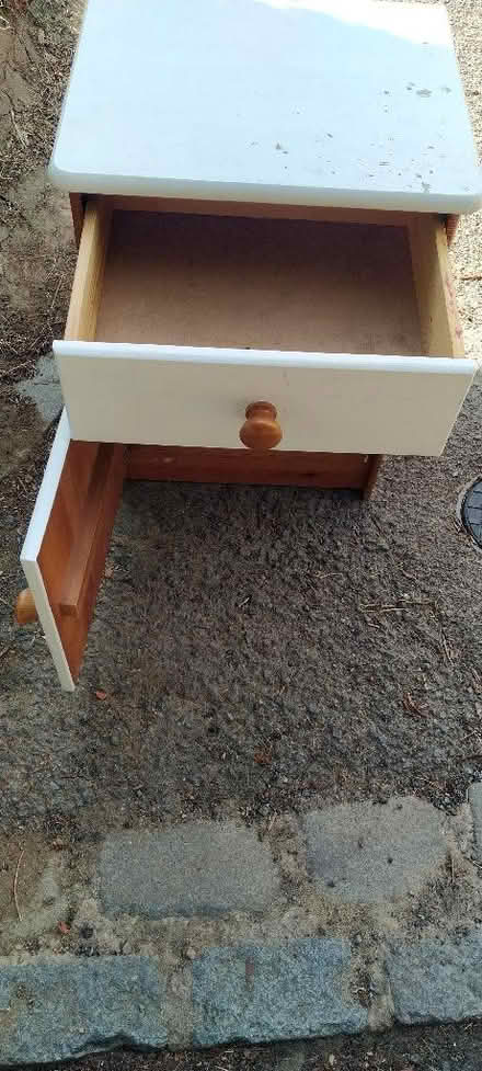 Photo of free Bedside cabinet (Kennington OX1) #2
