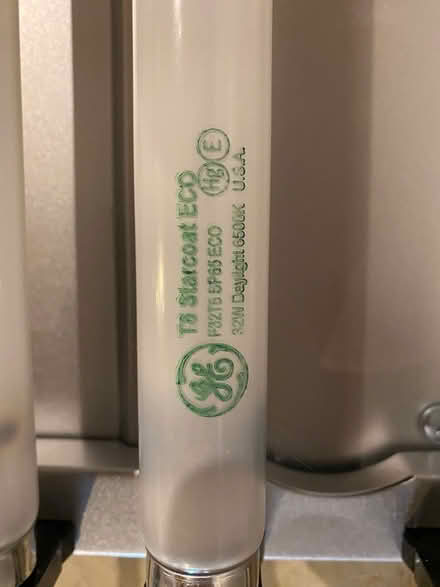Photo of free Two 4ft shop lights (East Centreville) #3