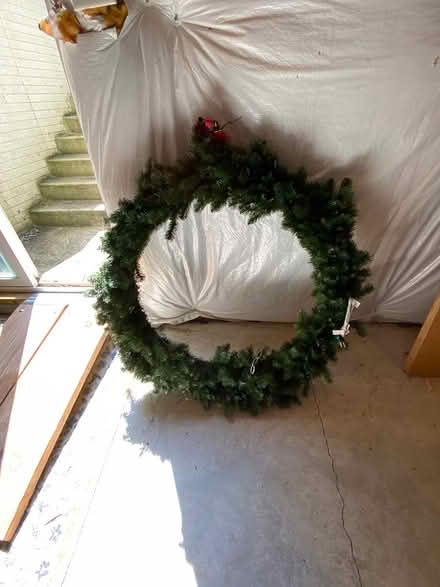 Photo of free 36” lighted wreath. Card holder (East Centreville) #1