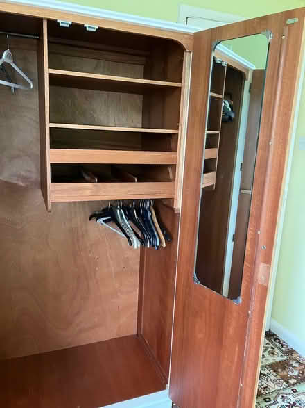 Photo of free Gents’ wardrobe, oak, painted white (Natland LA9) #3