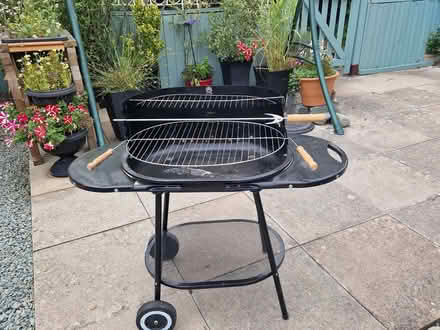 Photo of free Charcoal barbecue (Four Crosses SY22) #4