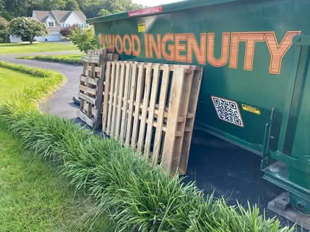 Photo of free 5 pallets (East Centreville) #1