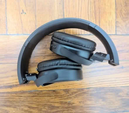 Photo of free Magnavox Over Ear Fold Headphones (Qxs Blvd Union Turnpike) #3
