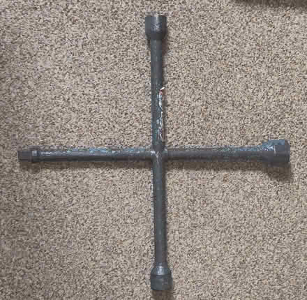 Photo of free Wheel brace/nut wrench (Farington PR25) #1