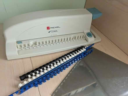 Photo of free Comb binder machine (Ipswich IP4) #1