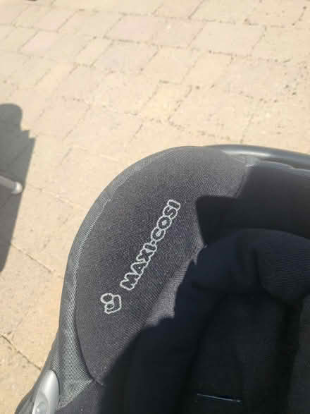Photo of free Baby car seat.. maxi cosy (Ninfield TN33) #2