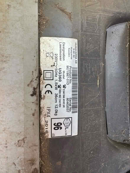 Photo of free Broken Flymo lawnmower for parts (West molesey KT8) #4