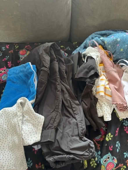 Photo of free XS clothing bundle (Broadwater SG2) #1