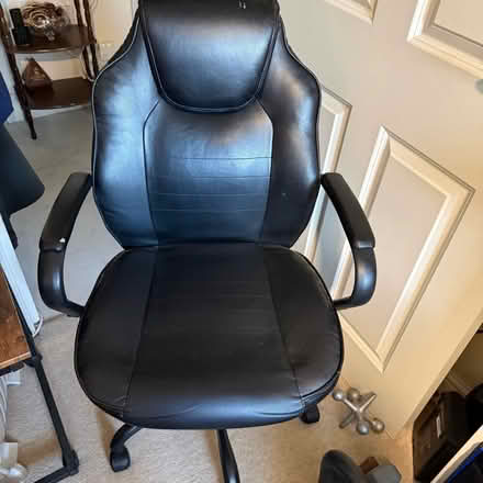 Photo of free office chair (Redhill RH2) #1