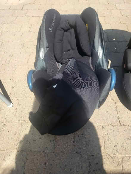 Photo of free Baby car seat.. maxi cosy (Ninfield TN33) #1