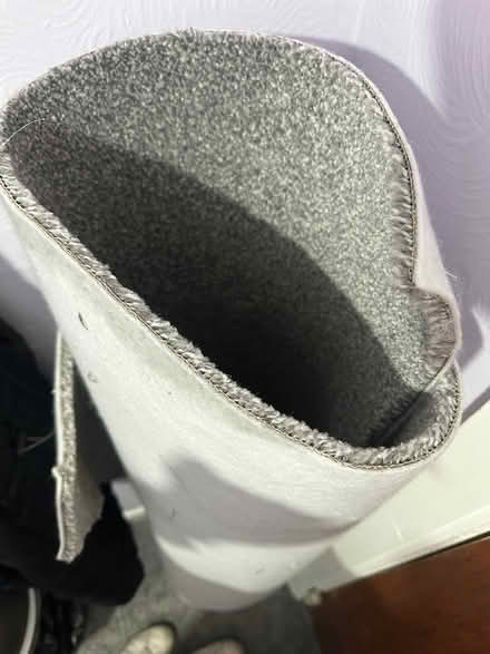 Photo of free Large bit of carpet (Paisley PA1) #2