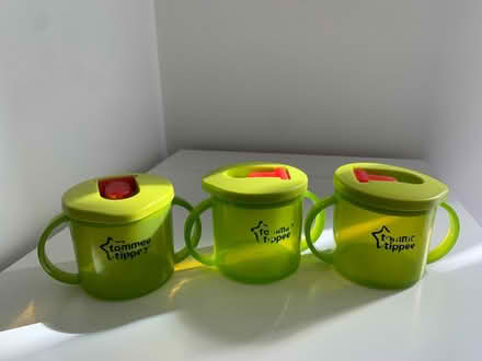 Photo of free 3 Tommy Tippee sippy cups (Northwest Cambridge CB3) #1