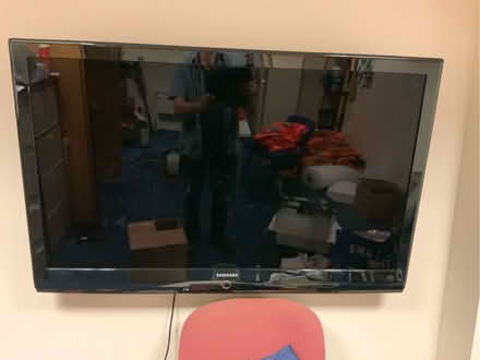 Photo of free Samsung TV (Fradley Village WS13) #1