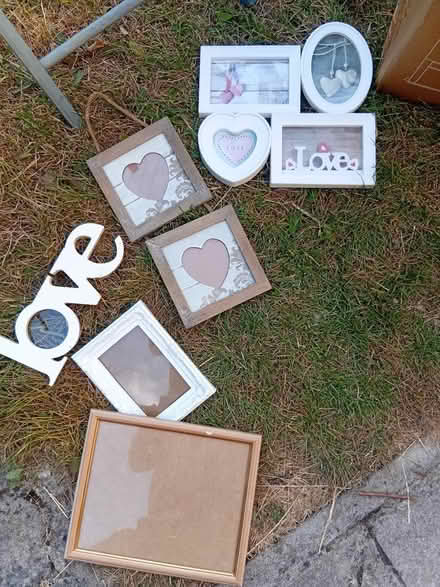 Photo of free Asorted frames (Upper oldfield park) #1
