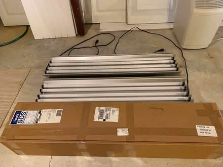 Photo of free Two 4ft shop lights (East Centreville) #1