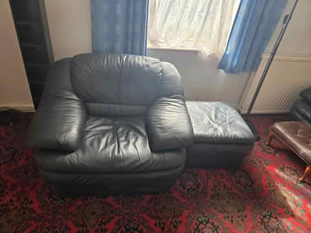 Photo of free Black leather suite (Ashington NE63) #3