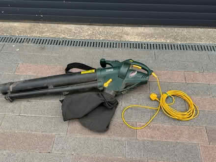 Photo of free Leaves collector (Barrow upon Humber DN19) #1