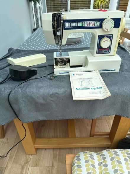 Photo of free sewing machine (Anstey LE7) #1
