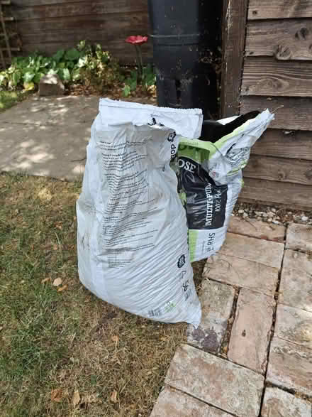 Photo of free Garden gravel (appx 1-4cm pebbles) (Wellesbourne, CV35) #2