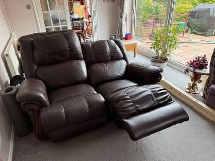 Photo of free Sofas (SG4. Hitchin) #3