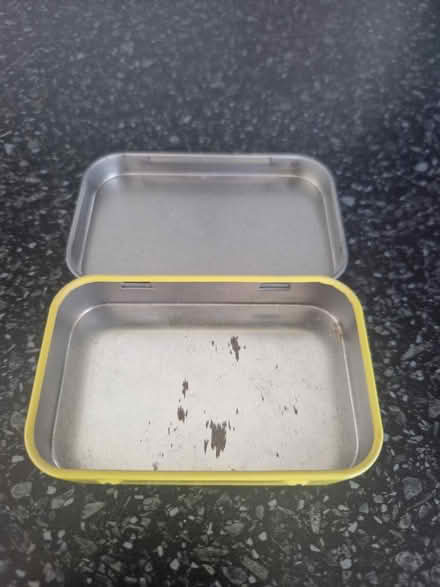 Photo of free Cute tin (SE10) #3