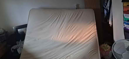 Photo of free Matelas xl (1st ave Broadstreet) #1