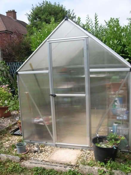 Photo of free Greenhouse (Hinckley LE10) #1