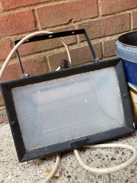 Photo of free Large halogen light (Maiden Erlegh Nature Reserve RG6) #1