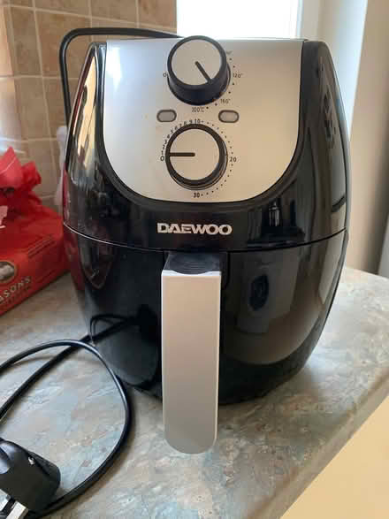 Photo of free Air fryer (Mount Pleasant SY1) #1
