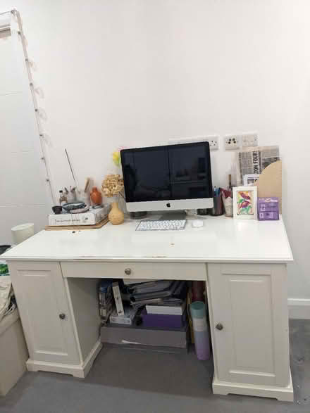 Photo of free Large white desk in NW9 (Fryent NW9) #2