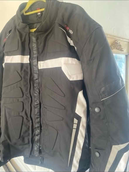 Photo of free Men’s Biker Jacket (Cheshunt En8) #2