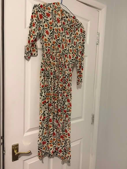Photo of free Ladies clothes (E3) #2