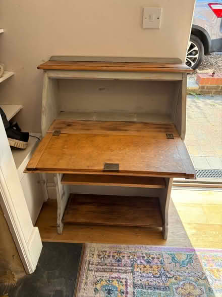 Photo of free Bureau (HP1 Bourne end) #2