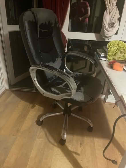 Photo of free office chair (Earlham NR4) #1