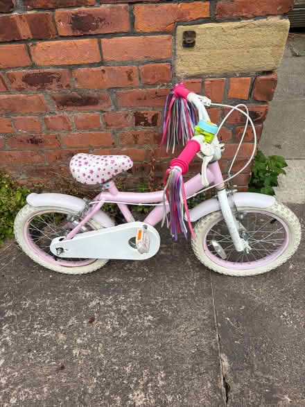 Photo of free Girls pink bike (Ashton under lyne OL7) #1