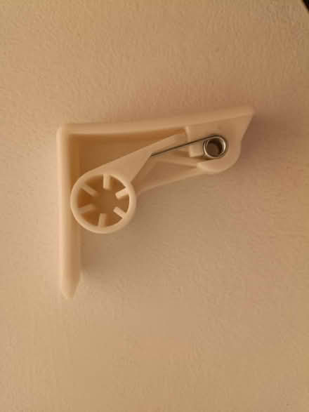 Photo of free Tablecloth clips (Westminster Drive PO21) #3